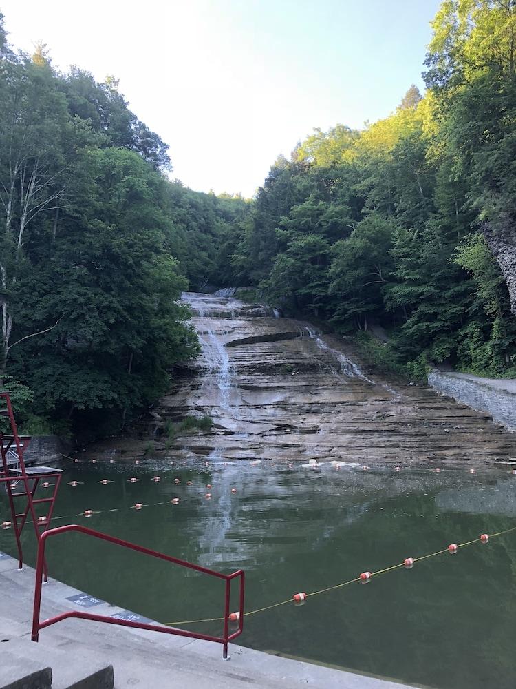 Country Inn & Suites By Radisson, Ithaca, Ny エクステリア 写真