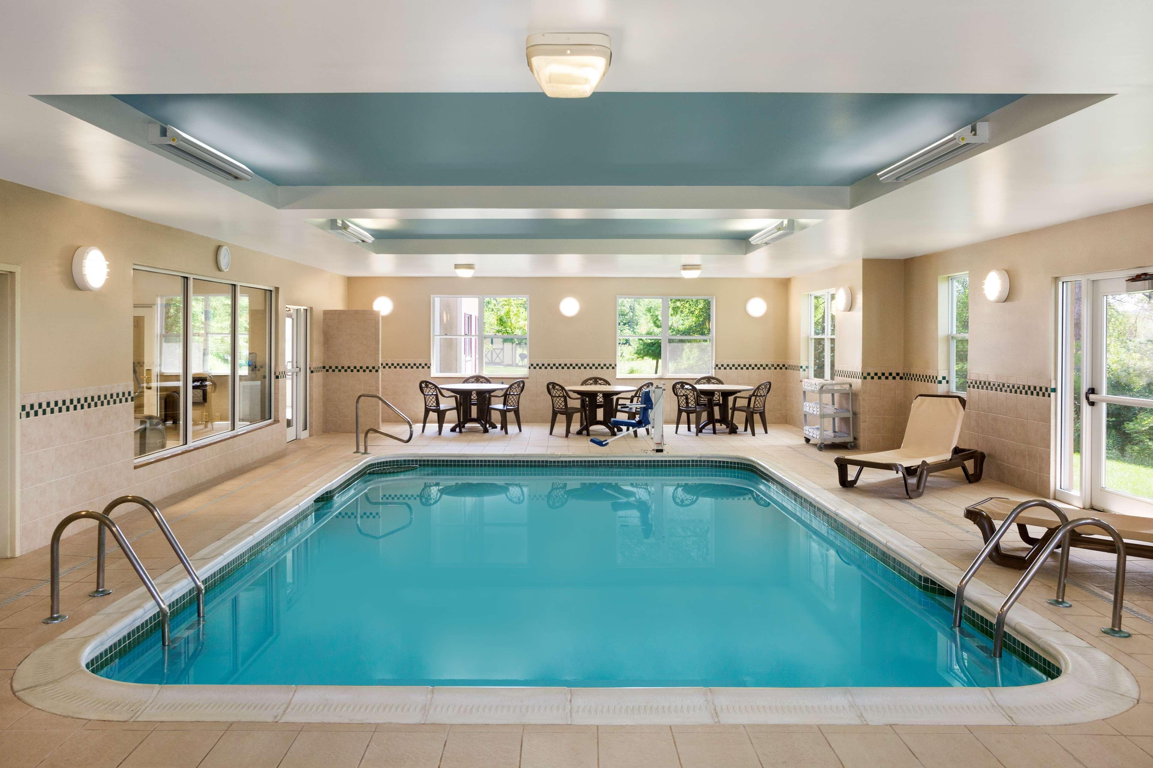 Country Inn & Suites By Radisson, Ithaca, Ny エクステリア 写真
