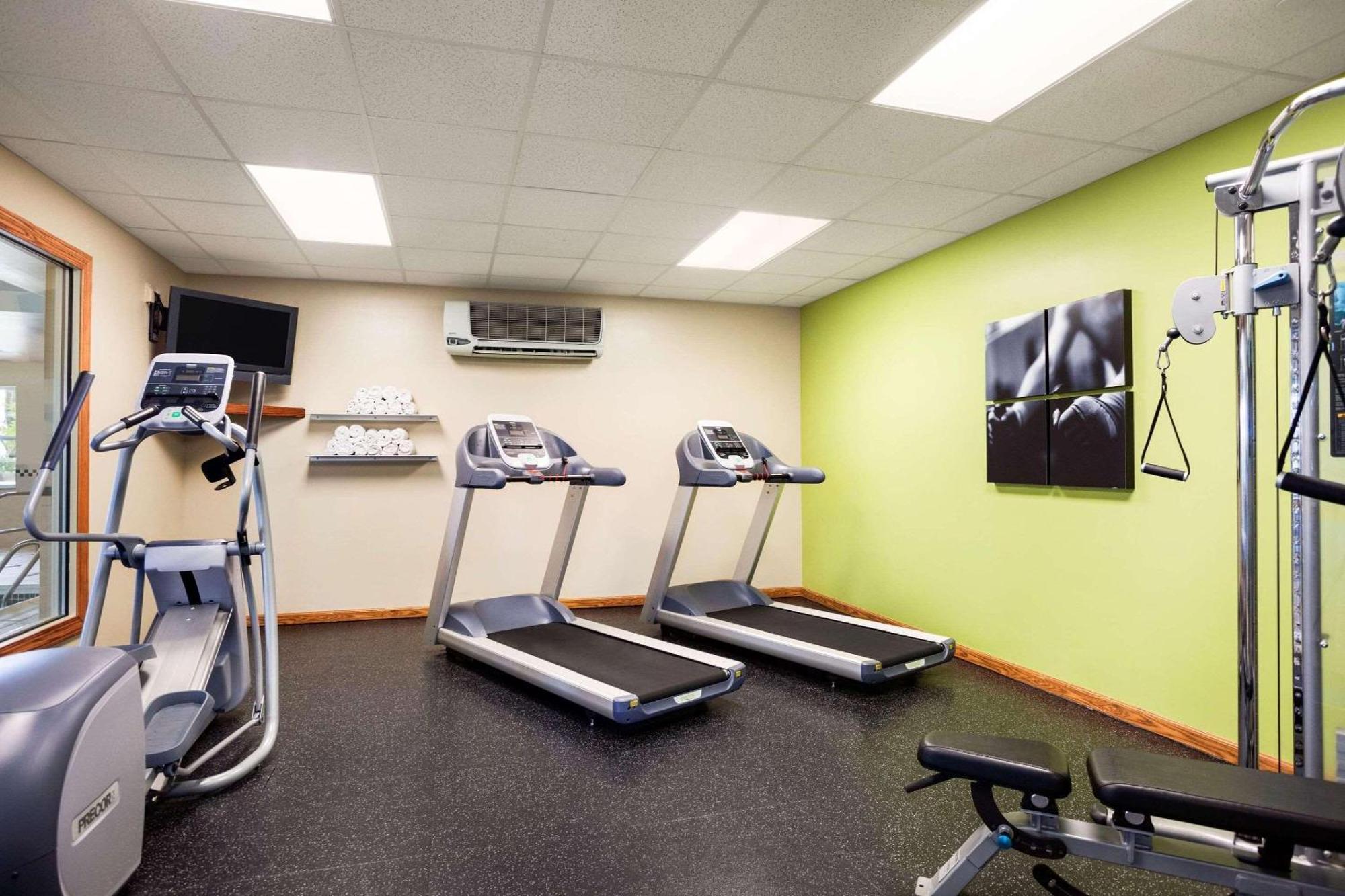Country Inn & Suites By Radisson, Ithaca, Ny エクステリア 写真