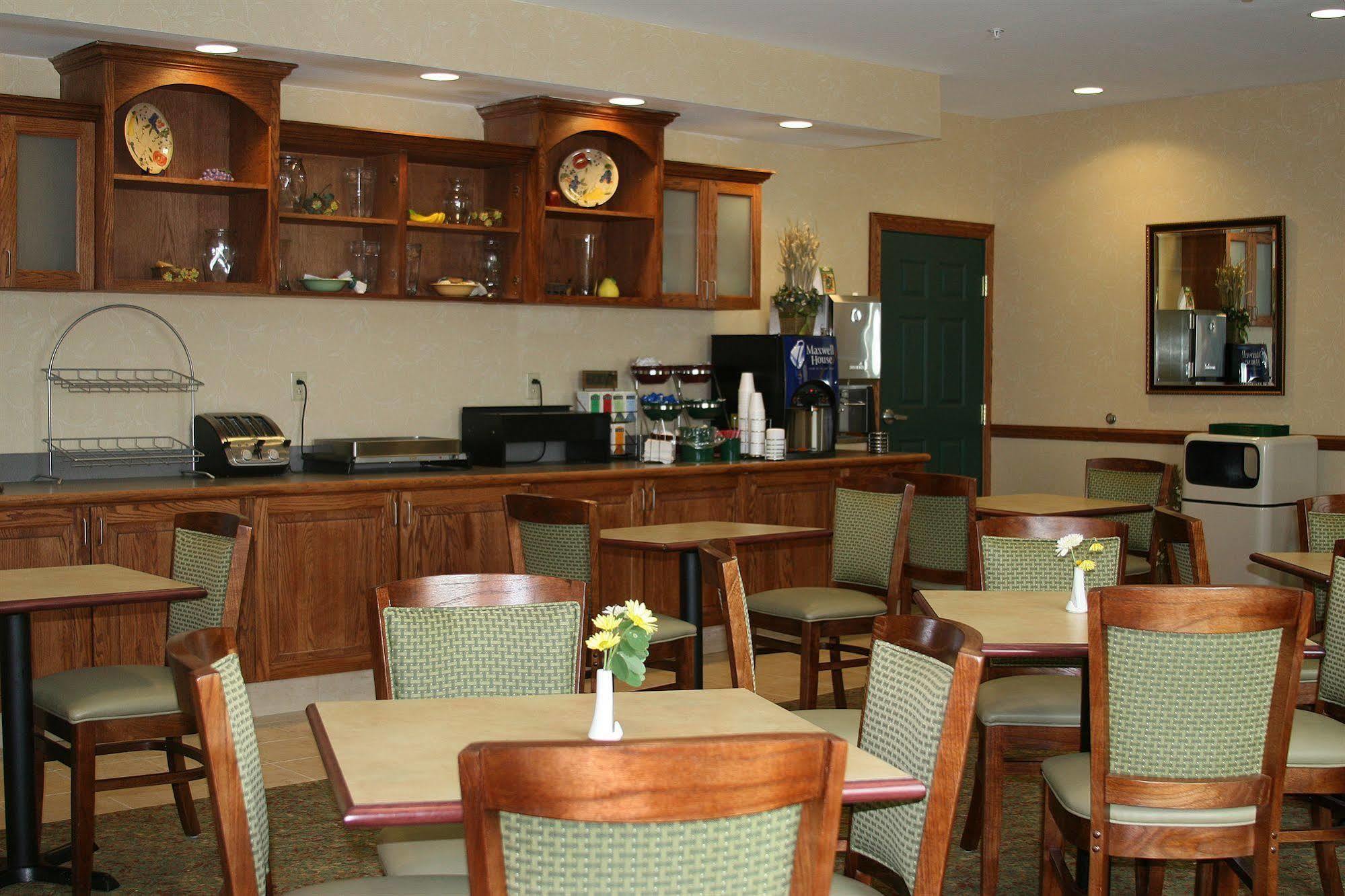 Country Inn & Suites By Radisson, Ithaca, Ny レストラン 写真